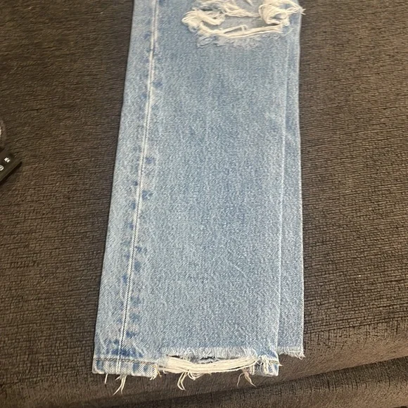 Women’s Levi jeans - Picture 5 of 5